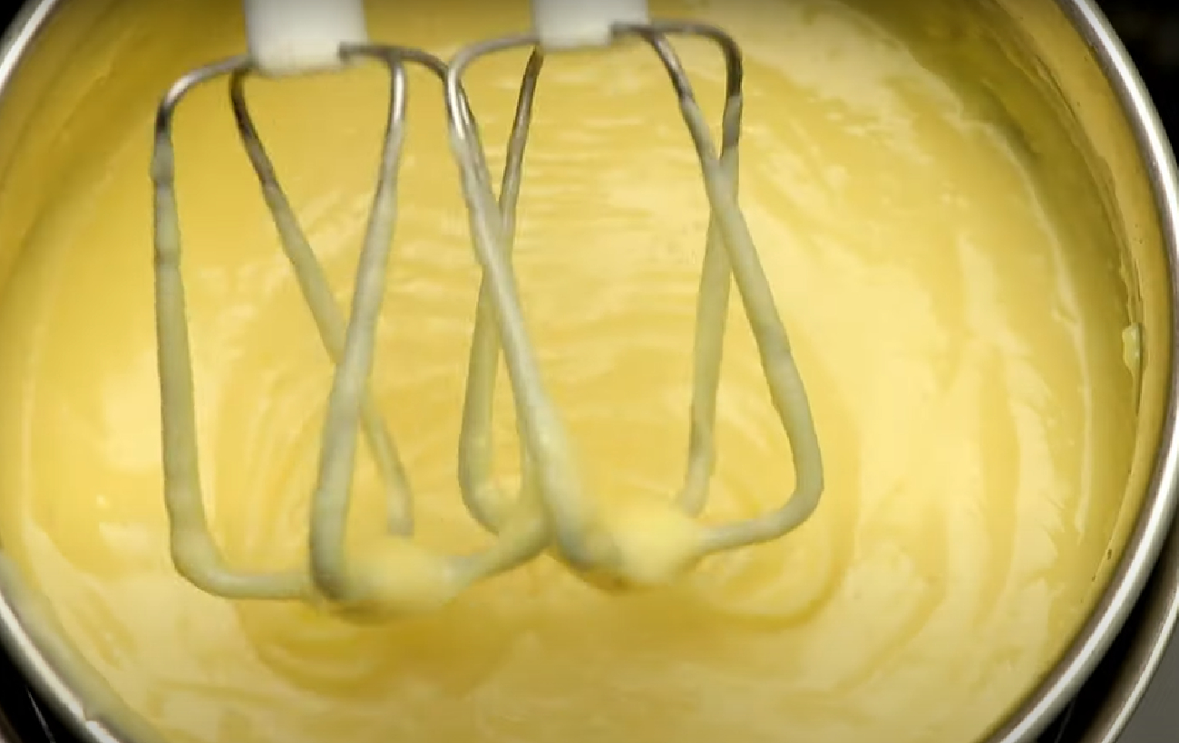 Польське тістечко "Кремувка": рецепт ніжного десерту з заварним кремом